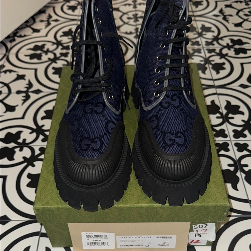 Gucci Men's Black and Blue Lace-Up Boots